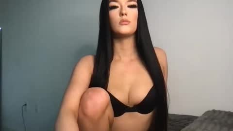 Gracie  online show from November 15, 10:59 pm