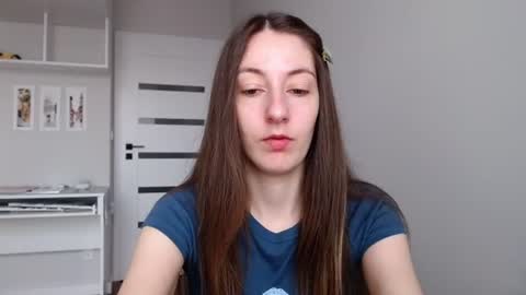 Snapshot of sweetheart_77 chatting on July 16, 8:42 am Emma online show from July 16, 8:42 am