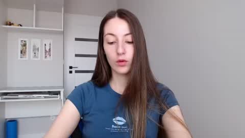Snapshot of sweetheart_77 chatting on July 22, 8:39 am Emma online show from July 22, 8:39 am