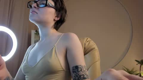 Kira online show from February 21, 6:48 pm