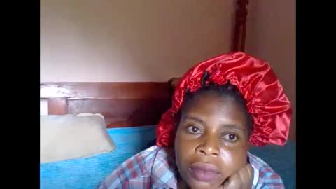 Snapshot of sweetib1 chatting on June 9, 9:32 am sweetib1 online show from June 9, 9:32 am