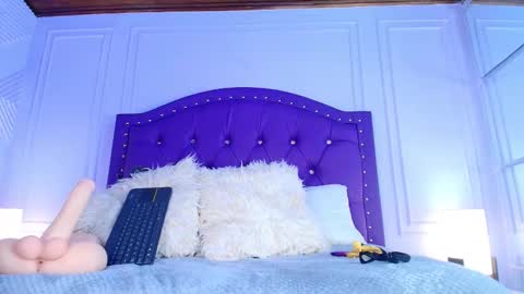 violeta online show from March 12, 3:23 am