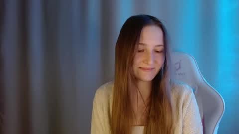 Snapshot of sweetie_lover chatting on May 5, 7:55 pm Annie online show from May 5, 7:55 pm