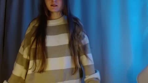 Snapshot of sweetie_lover chatting on May 8, 8:47 pm Annie online show from May 8, 8:47 pm