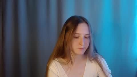 Snapshot of sweetie_lover chatting on May 31, 9:16 pm Annie online show from May 31, 9:16 pm