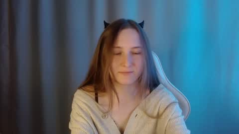 Snapshot of sweetie_lover chatting on June 2, 9:17 pm Annie online show from June 2, 9:17 pm