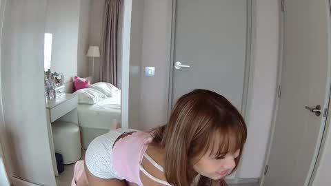 Sweetie Natasha online show from September 27, 6:18 am