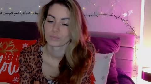 Daddy Babby Girl online show from January 14, 10:25 pm