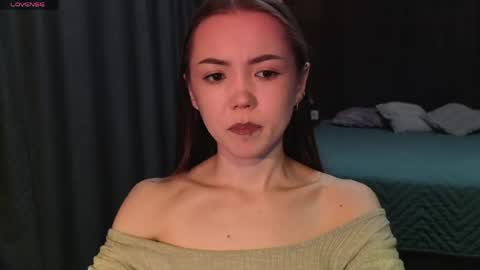 sweetieee_kira online show from April 24, 3:31 am