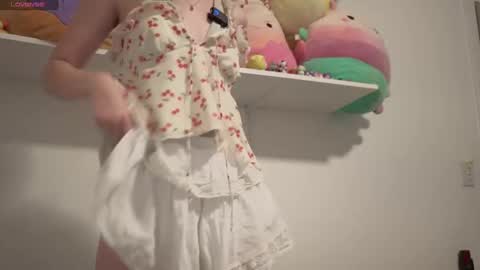 Sweetiek1tty online show from October 14, 12:33 am