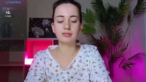 Snapshot of sweetiekendl chatting on May 27, 11:35 pm Kendl online show from May 27, 11:35 pm