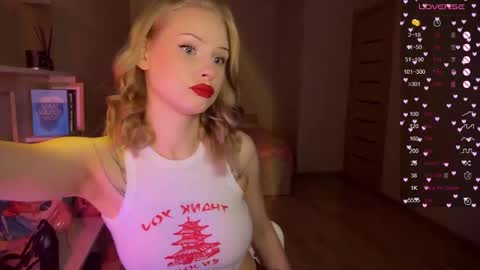 Snapshot of sweetielis chatting on October 19, 3:51 am sweetie Lisa3 online show from October 19, 3:51 am