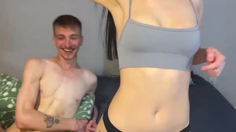 Snapshot of sweetiepipe chatting on July 17, 9:38 am Welcome to our room We are Renata21 and Bogdan 24 online show from July 17, 9:38 am