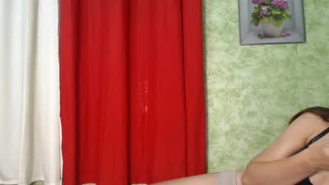 Snapshot of sweetiestkylie chatting on March 8, 4:01 am sweetiestkylie online show from March 8, 4:01 am