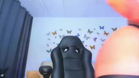 Isabella online show from January 17, 9:06 am