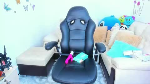 Isabella online show from February 8, 4:36 am