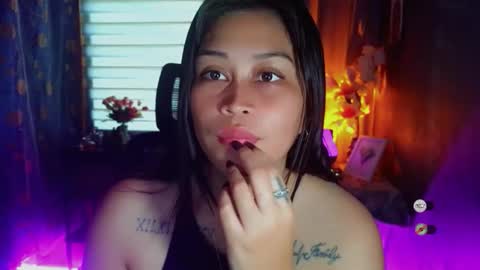 Sweet Jynn95 online show from April 2, 4:21 am