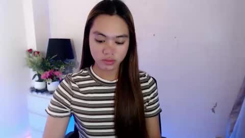 SWEET KEYA online show from March 23, 5:55 am