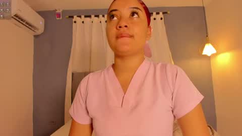 Isabel online show from April 22, 11:12 am