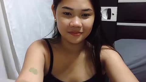 Snapshot of sweetladypinay8 chatting on March 12, 3:23 am Joy online show from March 12, 3:23 am