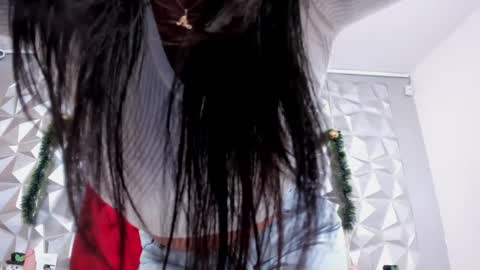 Lauren online show from December 12, 12:44 pm