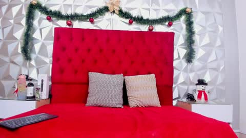 Lauren online show from December 22, 5:23 am