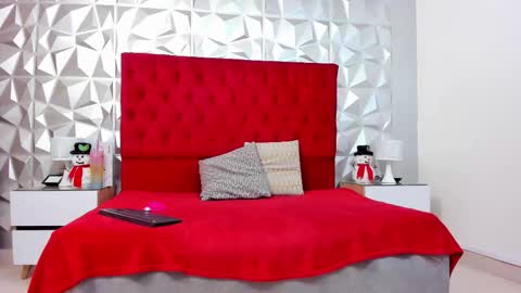 Snapshot of sweetlauren19 chatting on November 15, 5:38 am Lauren online show from November 15, 5:38 am