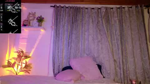 Letty la traga semen lol online show from April 23, 11:51 pm