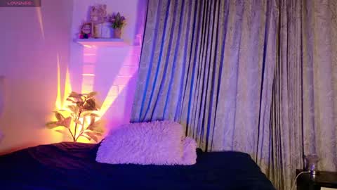 Snapshot of sweetletty_ chatting on May 3, 4:51 am Letty la traga semen lol online show from May 3, 4:51 am