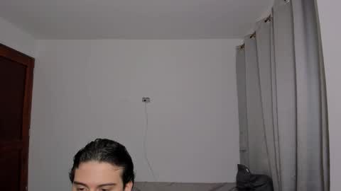 Snapshot of sweetlian_04 chatting on October 10, 11:59 pm Lian online show from October 10, 11:59 pm