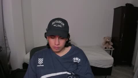 Lian online show from December 21, 1:35 am