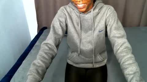 Snapshot of sweetlilly2540 chatting on October 24, 8:49 pm sweetlilly2540 online show from October 24, 8:49 pm