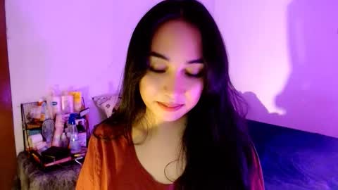 Snapshot of sweetlilly_18 chatting on December 5, 12:25 pm Lilly online show from December 5, 12:25 pm