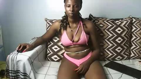 Snapshot of sweetlily_30 chatting on February 15, 7:27 am sweetlily_30 online show from February 15, 7:27 am