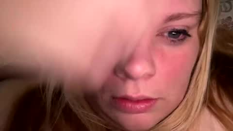 Lisa  online show from February 18, 2:02 pm