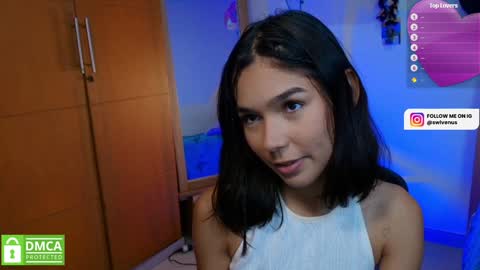 Snapshot of sweetlittlevenus chatting on February 5, 10:51 am Venus online show from February 5, 10:51 am