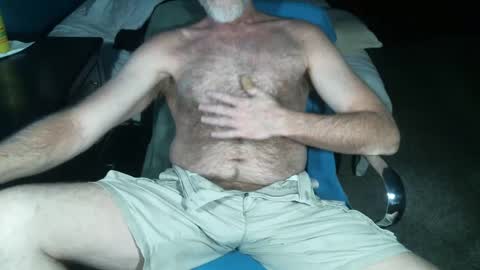 Snapshot of sweetman4a chatting on October 5, 9:24 pm Michael online show from October 5, 9:24 pm
