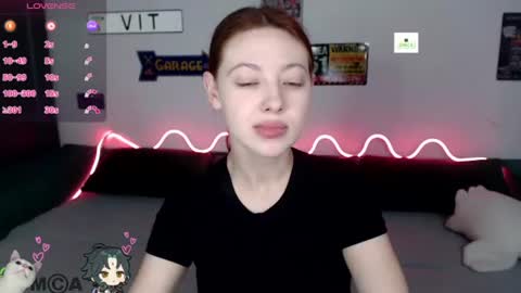sweetmuffin88 online show from July 3, 6:20 am