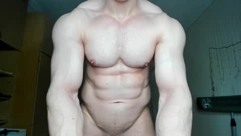 Snapshot of sweetmuscles_boy chatting on January 15, 5:29 am Lorenzo online show from January 15, 5:29 am