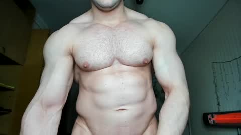 Snapshot of sweetmuscles_boy chatting on January 23, 4:04 pm Lorenzo online show from January 23, 4:04 pm