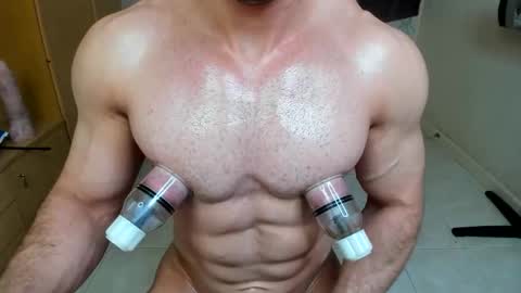 Snapshot of sweetmuscles_boy chatting on September 8, 2:16 pm Lorenzo online show from September 8, 2:16 pm