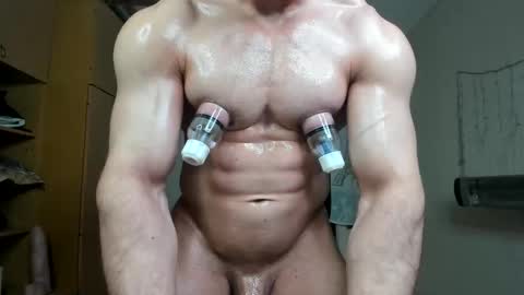 Snapshot of sweetmuscles_boy chatting on September 25, 5:33 am Lorenzo online show from September 25, 5:33 am