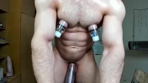 Snapshot of sweetmuscles_boy chatting on October 4, 6:44 am Lorenzo online show from October 4, 6:44 am