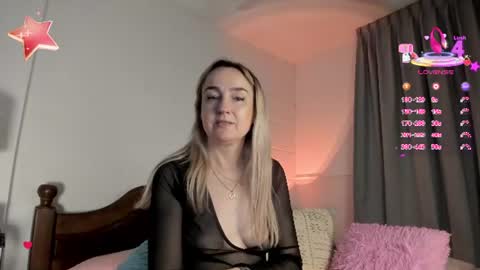 Snapshot of sweetnina_wet chatting on June 26, 10:58 pm Sweetnina online show from June 26, 10:58 pm