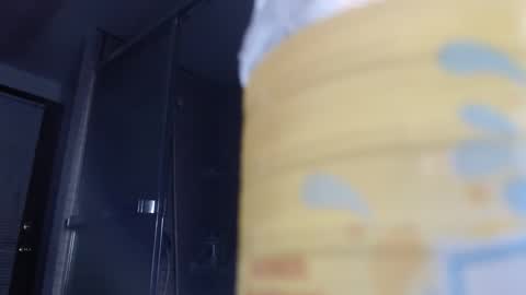 Snapshot of sweetnissapril chatting on December 8, 8:20 am April online show from December 8, 8:20 am