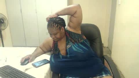 Snapshot of sweetnoziexxx chatting on December 7, 7:49 am sweetnoziexxx online show from December 7, 7:49 am