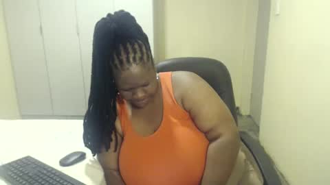 Snapshot of sweetnoziexxx chatting on January 9, 8:13 am sweetnoziexxx online show from January 9, 8:13 am