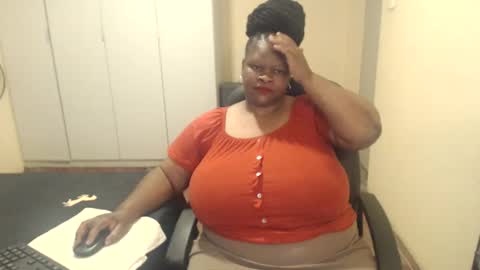 Snapshot of sweetnoziexxx chatting on February 4, 6:04 am sweetnoziexxx online show from February 4, 6:04 am