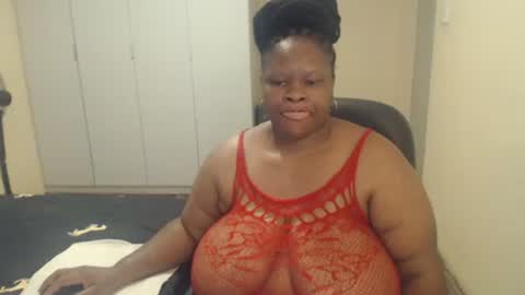 Snapshot of sweetnoziexxx chatting on February 25, 1:39 pm sweetnoziexxx online show from February 25, 1:39 pm