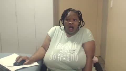 Snapshot of sweetnoziexxx chatting on September 28, 3:12 am sweetnoziexxx online show from September 28, 3:12 am